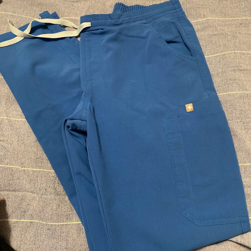Figs Blue Scrub Pants XS/T *See photo for snag*